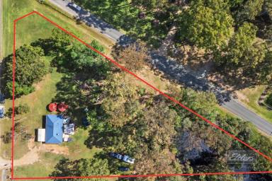 House For Sale - QLD - Glenwood - 4570 - ACREAGE CHARM MEETS EASY LIVING  (Image 2)