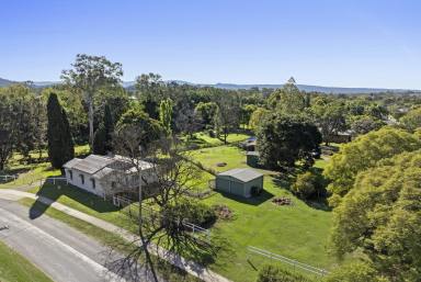 House For Sale - QLD - Withcott - 4352 - Tidy Colonial Home on Acreage  (Image 2)