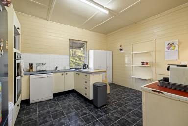 House For Sale - QLD - Withcott - 4352 - Tidy Colonial Home on Acreage  (Image 2)