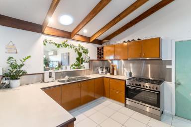House For Sale - WA - Margaret River - 6285 - CHARM AND COMFORT  (Image 2)