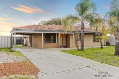 House For Sale - WA - Yangebup - 6164 - NESTING OR INVESTING - THIS BIG BLOCK BEAUTY HAS IT ALL!  (Image 2)