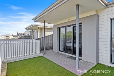 House Sold - WA - Halls Head - 6210 - The Ultimate Seaside Lock & Leave – Sun, Style & Simplicity  (Image 2)