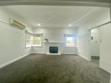 House For Lease - VIC - Echuca - 3564 - Country Charm in the Heart of Echuca  (Image 2)