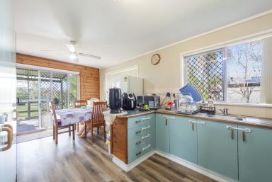 House For Sale - NSW - Coutts Crossing - 2460 - NEAT HOME, HUGE BLOCK, PEACEFUL VILLAGE LIVING  (Image 2)