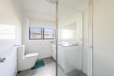 House For Sale - NSW - Coutts Crossing - 2460 - NEAT HOME, HUGE BLOCK, PEACEFUL VILLAGE LIVING  (Image 2)