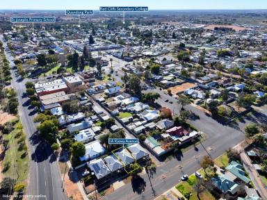 Unit For Sale - VIC - Red Cliffs - 3496 - MODERN & STYLISH TOWNHOUSE  (Image 2)