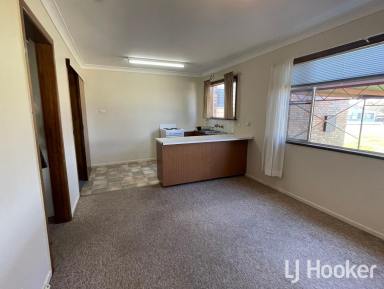 Unit For Lease - NSW - Inverell - 2360 - One Bedroom Unit on Albion Hill  (Image 2)
