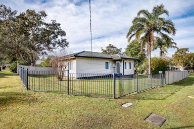 House For Sale - NSW - Raymond Terrace - 2324 - ATTENTION INVESTORS!  (Image 2)