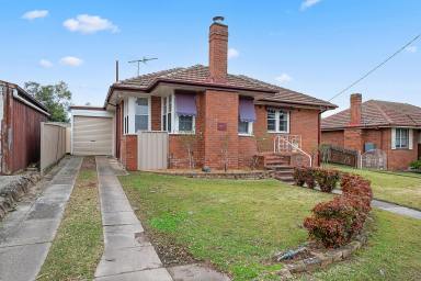 House Sold - NSW - Raymond Terrace - 2324 - FIRST HOME BUYERS, THIS IS THE ONE YOU'VE BEEN WAITING FOR!  (Image 2)