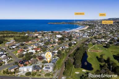 House For Sale - NSW - Minnamurra - 2533 - Single Level Master Built Home in Minnamurra!!  (Image 2)
