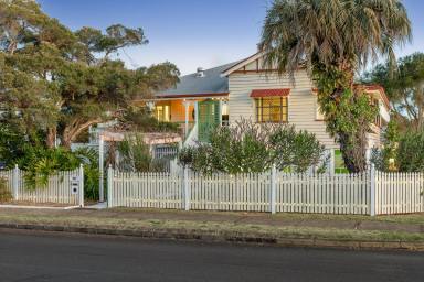 House For Sale - QLD - Newtown - 4350 - A Soulful Queenslander Lovingly Revived for Family Life or the Perfect Airbnb  (Image 2)