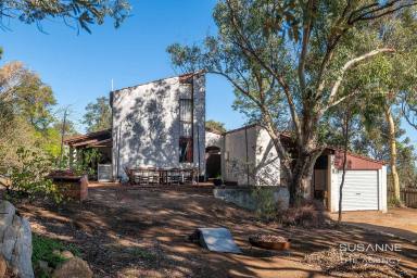 House For Sale - WA - Gooseberry Hill - 6076 - Mid-Century Character Meets Hills Serenity  (Image 2)