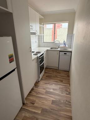 Flat For Lease - NSW - Goulburn - 2580 - MODERN 1 BEDROOM UNIT  (Image 2)