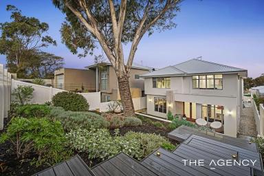 House For Sale - WA - Sorrento - 6020 - Style, Substance and Sophistication in Sorrento!  (Image 2)