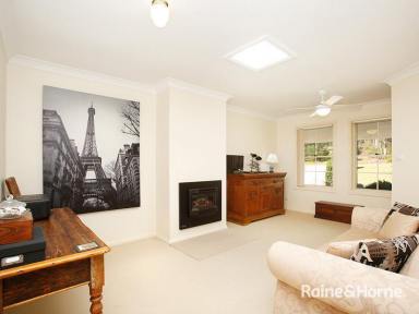 House For Lease - NSW - Mittagong - 2575 - PEACEFUL HOME NEXT TO TRANQUIL WOODLANDS  (Image 2)
