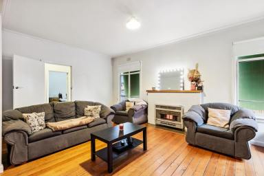 House For Sale - VIC - White Hills - 3550 - Charming 3-Bedroom Home with Spacious Yard!  (Image 2)