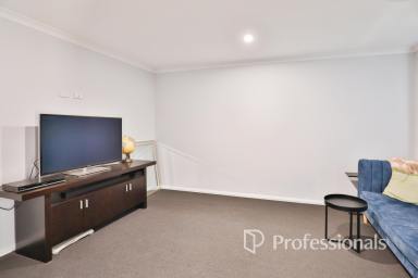 House For Sale - VIC - Red Cliffs - 3496 - Smart, Neat and Stylish Family Home  (Image 2)