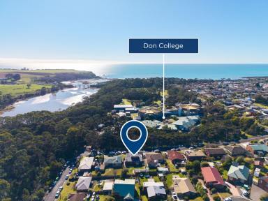 House For Sale - TAS - Devonport - 7310 - Stylish Family Home in a Fantastic Location  (Image 2)