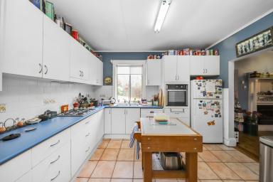 House For Sale - NSW - Tumut - 2720 - Charm & Character  (Image 2)