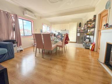 House For Sale - NSW - Young - 2594 - Walking Distance to the Main Street  (Image 2)