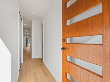 Duplex/Semi-detached Sold - NSW - Bega - 2550 - BRAND NEW DUPLEX  (Image 2)