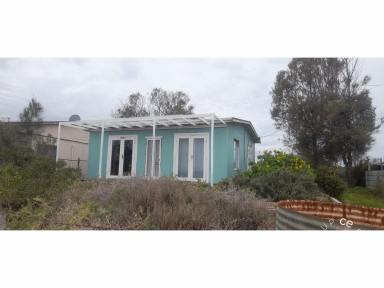 House Leased - SA - Middle Beach - 5501 - Breathtaking Views & Beach Access  (Image 2)