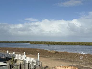 House Leased - SA - Middle Beach - 5501 - Breathtaking Views & Beach Access  (Image 2)