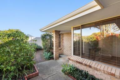 Duplex/Semi-detached For Sale - WA - Kardinya - 6163 - Sitting Pretty!  (Image 2)