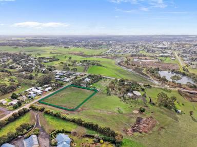 Residential Block For Sale - VIC - Hamilton - 3300 - Large building block  (Image 2)