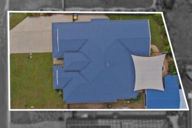 House For Lease - QLD - Edmonton - 4869 - Fabulous Family Entertainer - Extra Spacious - Pool - Shed - Parking Bay  (Image 2)