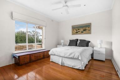 Unit For Lease - VIC - Parkdale - 3195 - BEACHSIDE CONVENIENCE  (Image 2)