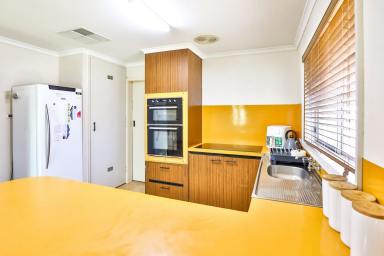 House For Sale - VIC - Irymple - 3498 - INVESTMENT OPPORTUNITY IN IRYMPLE  (Image 2)
