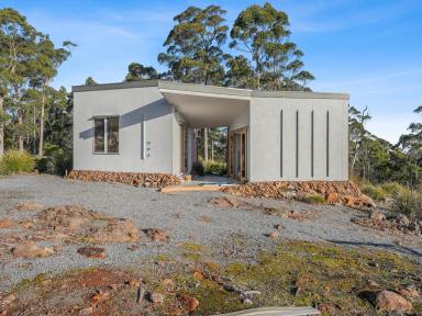 House For Sale - TAS - Underwood - 7268 - "Solas" Imagine a 5-star environmental resort, or your own magnificent Eco wilderness residence.  (Image 2)