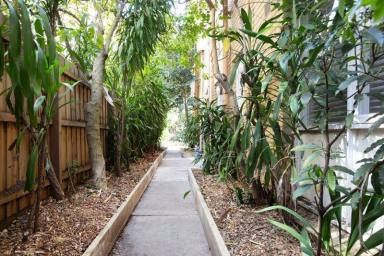 Apartment For Lease - VIC - Elwood - 3184 - Pet friendly neat and tidy 2 bed, 1 bath apartment, 1 off street car park  (Image 2)