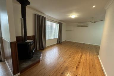 House For Lease - NSW - Tanilba Bay - 2319 - 3 BEDROOM HOME IN TANILBA BAY!!  (Image 2)