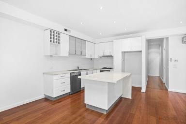 House For Lease - VIC - Mentone - 3194 - PERFECT LOCATION l SPACIOUS HOME  (Image 2)
