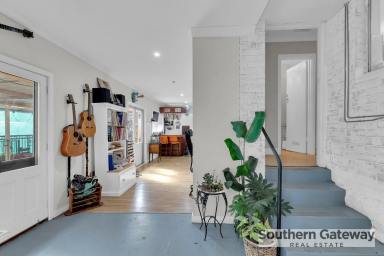 House For Lease - WA - Orelia - 6167 - Ideally Located Family Home  (Image 2)