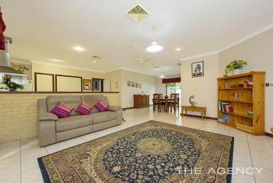 House For Sale - WA - Broadwater - 6280 - Spacious & Packed with Extras – A Family Favourite on LARGE 151sqm  (Image 2)