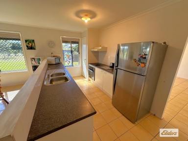 House For Sale - QLD - Plainland - 4341 - Convenient Country Lifestyle  (Image 2)