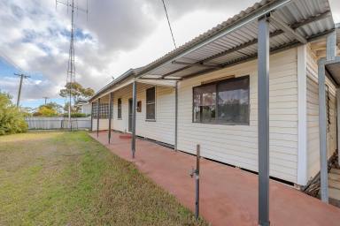 House For Sale - VIC - Sea Lake - 3533 - All the hard work has been done!  (Image 2)