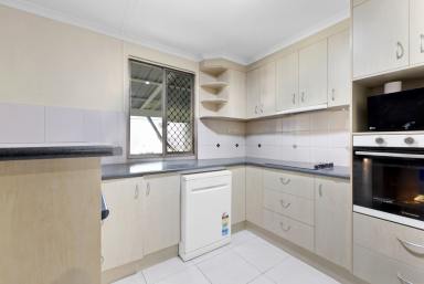 House For Sale - QLD - Beaconsfield - 4740 - Large Family Home in sought-after suburb  (Image 2)