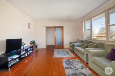 House For Sale - VIC - Redan - 3350 - Redan Gem With Room To Shine  (Image 2)