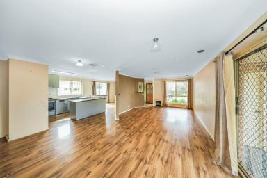 House For Sale - NSW - Tumut - 2720 - Brick Beauty!  (Image 2)