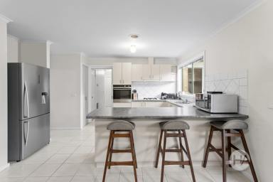 Unit For Sale - VIC - Somerville - 3912 - Private Sanctuary in the Heart of Somerville  (Image 2)