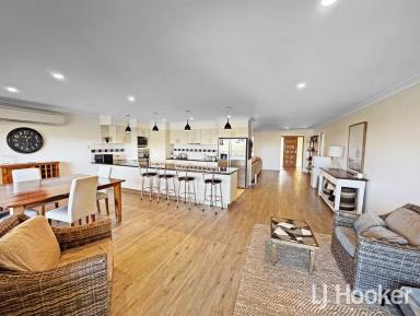 House For Sale - NSW - Inverell - 2360 - Family-Friendly Living with All the Extras  (Image 2)