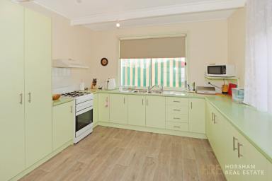 House For Sale - VIC - Murtoa - 3390 - STYLISH FEDERATION HOME ON PRIME CORNER SITE!  (Image 2)