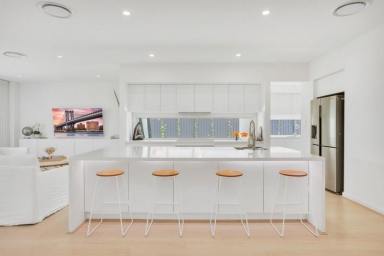 House For Lease - NSW - Bogangar - 2488 - Luxury Coastal Living 6 Bedroom Home + Self-Contained Studio in Prime Cabarita Beach Location - Fully Furnished - Garden and Lawn Maintenance Incl.  (Image 2)