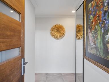 Unit For Sale - TAS - Sorell - 7172 - In a class of it's own  (Image 2)