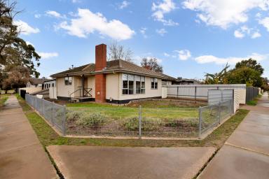 House For Sale - VIC - Mildura - 3500 - A REAL FIND - GREAT VALUE  (Image 2)
