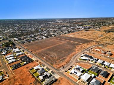 Residential Block For Sale - VIC - Mildura - 3500 - Pinnacle Estate Proposed Townhouse Development Sites with Prime Positioning.  (Image 2)